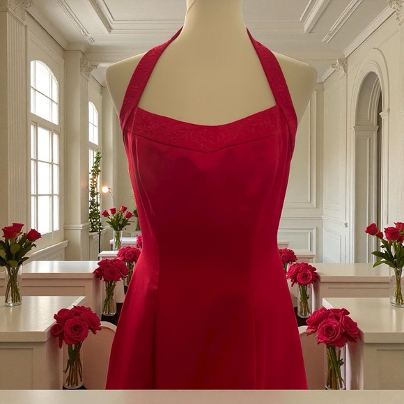 Mori Lee Red Gown Size 11/12‎ Embroidery Trim - Picture 3 of 13